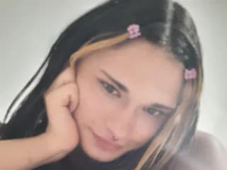 WebCAM of Andrea_cherryy