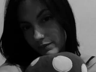 WebCAM of NellaBloom