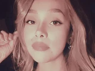 OnlyAnya WebCAM 