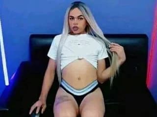 WebCAM of soffiatirtyy